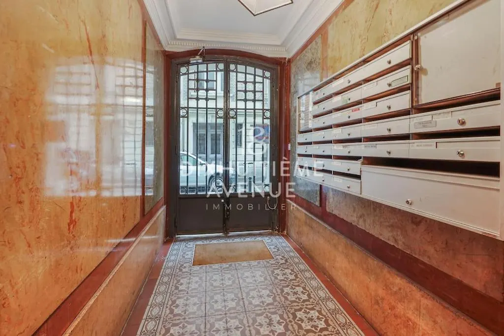 Apartment Modernite Et Confort A Montmartre Paris