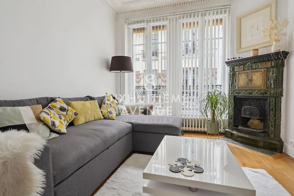 Modernite Et Confort A Montmartre contacts
